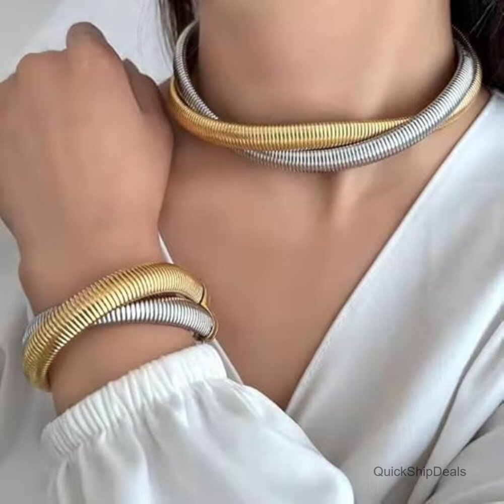 14K Gold Plated Herringbone Chain Choker Necklace, Adjustable Layered - Picture 4 of 5